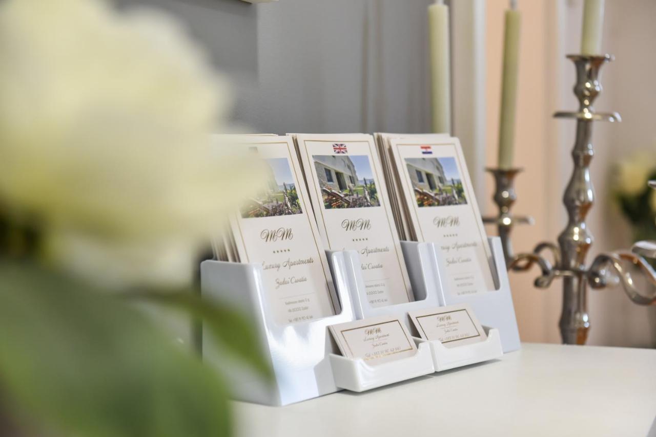 Mm Luxury Apartments Diamond & Silver Zara Esterno foto