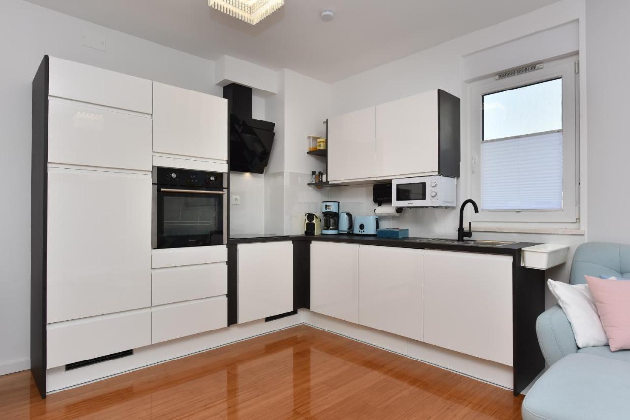 Mm Luxury Apartments Diamond & Silver Zara Esterno foto